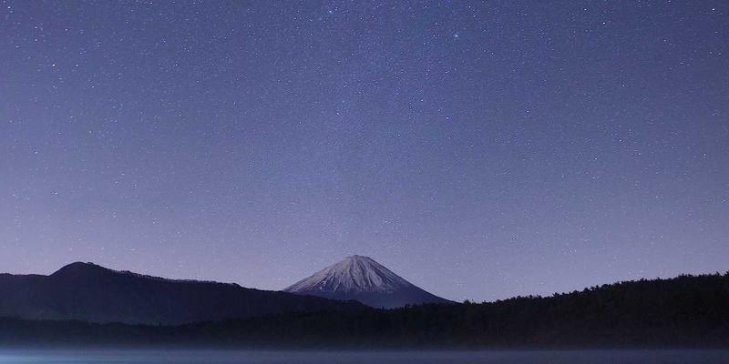 网站建设96：融合工业风设计与网络营销，打造高维度品牌阵地